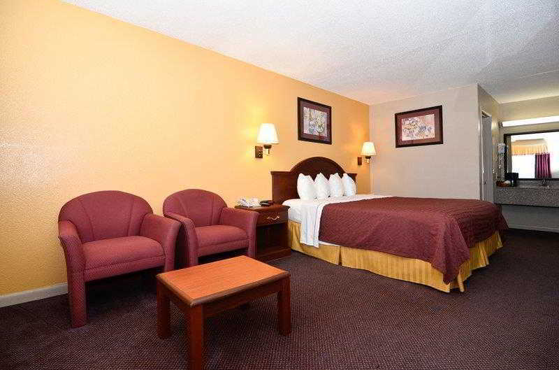 Best Western Delhi Inn חדר תמונה