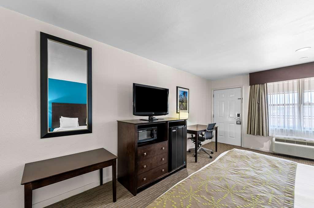Best Western Delhi Inn חדר תמונה