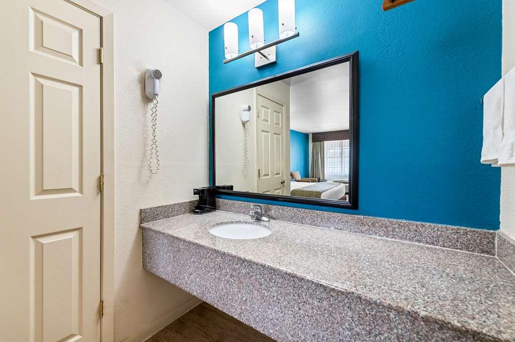 Best Western Delhi Inn חדר תמונה