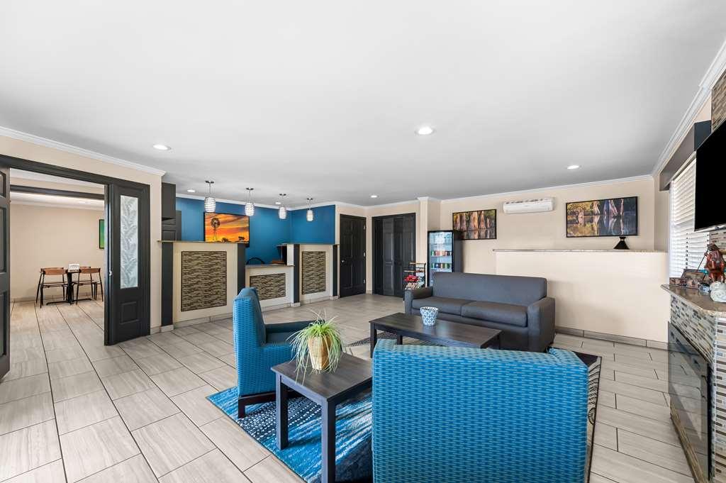 Best Western Delhi Inn מראה פנימי תמונה
