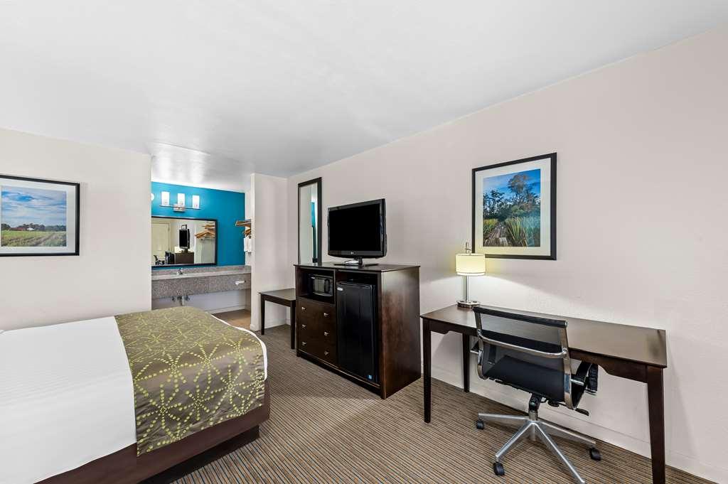 Best Western Delhi Inn חדר תמונה