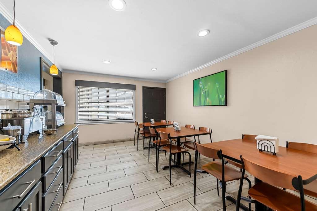 Best Western Delhi Inn מסעדה תמונה